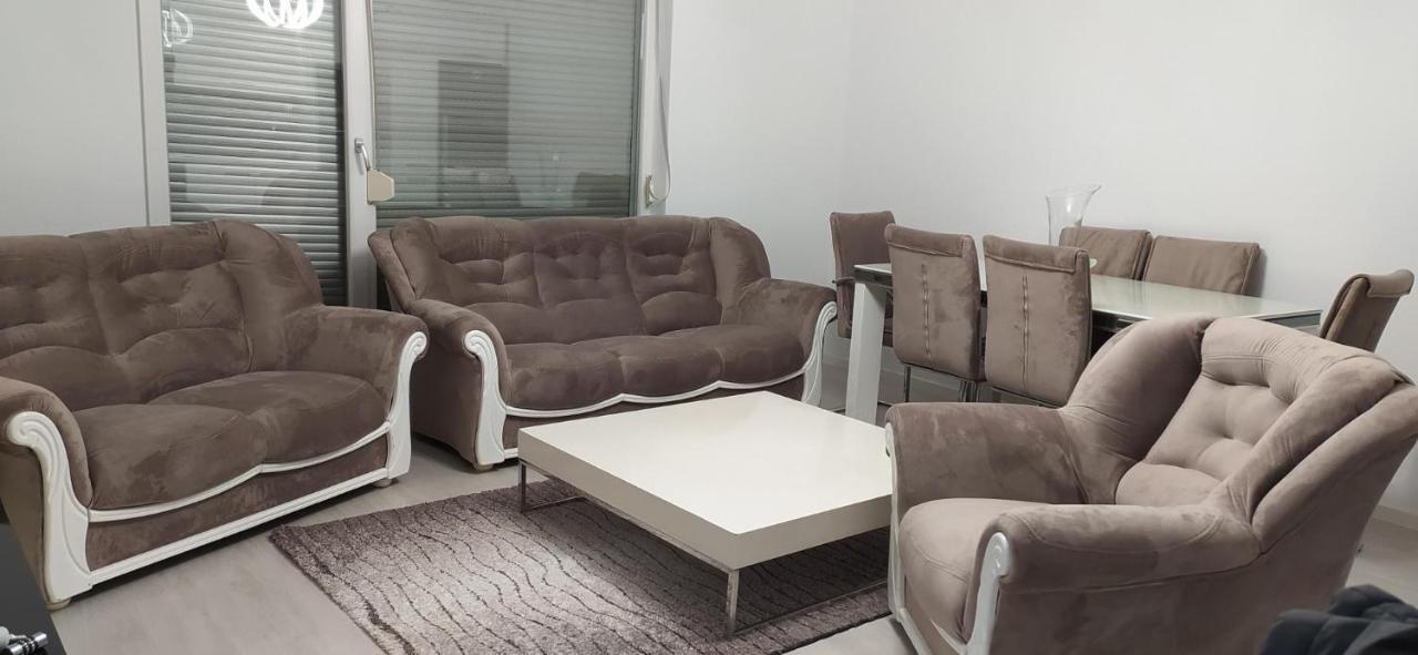 Lovely 2 Bedroom Condo In Gjilan. Dış mekan fotoğraf